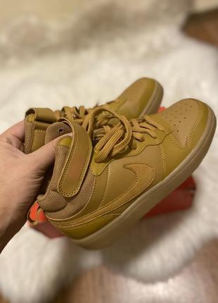 Новые оригинал кроссовки nike court borough mid 25 фото