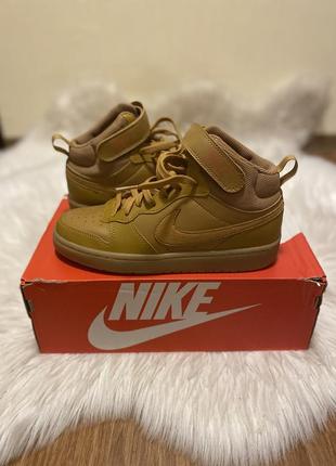 Новые оригинал кроссовки nike court borough mid 22 фото