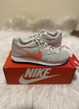 Новые оригинал кроссовки nike venture runner7 фото