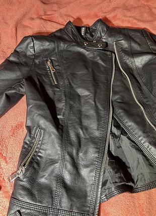 Еко-шкіряна куртка