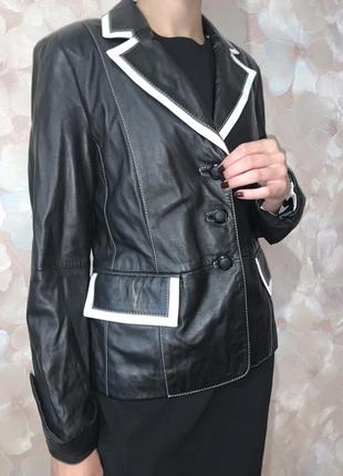 Шкіряний жакет нюанс