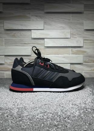 Кроссовки adidas . оригинал