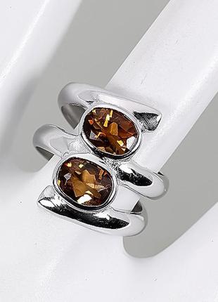 Серебряное кольцо с натуральными топазами