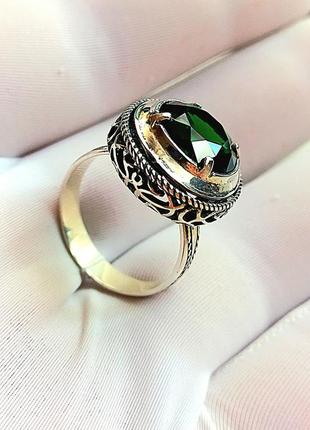 Массивное серебряное кольцо с зеленым камнем4 фото