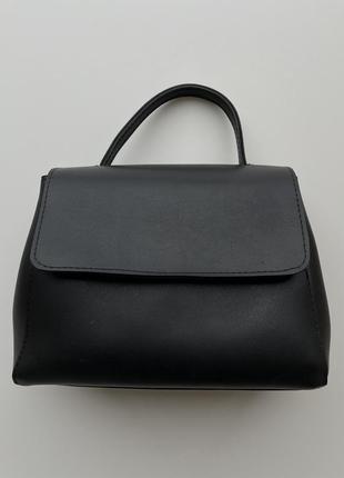 Базовая черная сумка