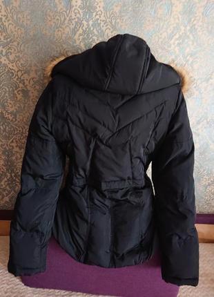 Женская зимняя черная куртка пуховик bershka р.46/484 фото