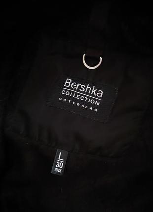 Женская зимняя черная куртка пуховик bershka р.46/485 фото