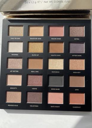 Iconic london booming & gleaming eyeshadow palette