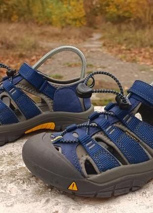 Детские сандалии, босоножки keen