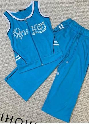 Спортивный костюм