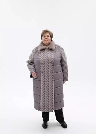 Якісне зимове жіноче пальто з мутоновим коміром, для пишних форм