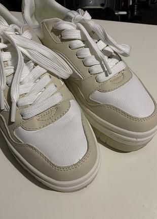 Нові кеди zara