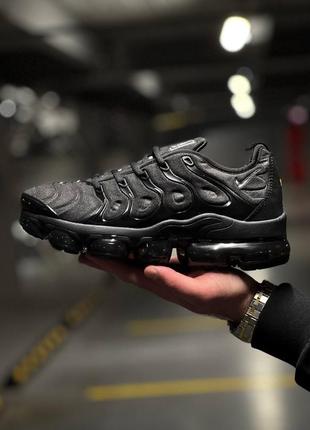 Шикарні стильні кросівки "nike air vapormax plus"