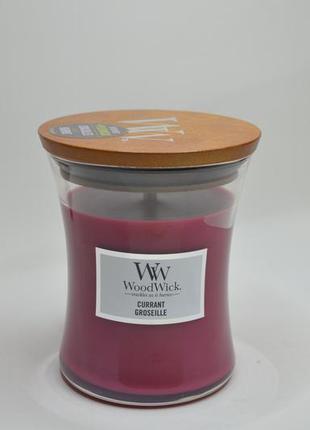 Ароматична свічка з ароматом солодкої смородини і соковитого мандарина woodwick medium currant 275 г