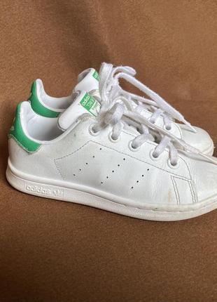 Шкіряні дитячі кросівки adidas stan smith оригінал2 фото