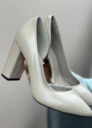 Эксклюзивные туфли лодочки из итальянской кожи и замши женские на каблуке