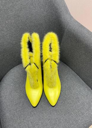 Эксклюзивные ботинки из натуральной итальянской кожи и замши женские на каблуке с норкой5 фото