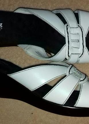 Босоніжки, сабо з відкритим носком, р. 10, ст. 26.8 см