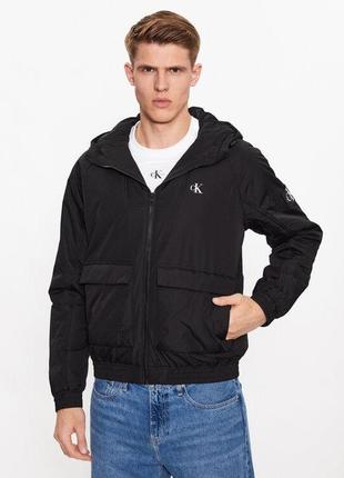 Calvin klein jeans демісезонна куртка j30j323467 чорний regular fit розміри запитуйте