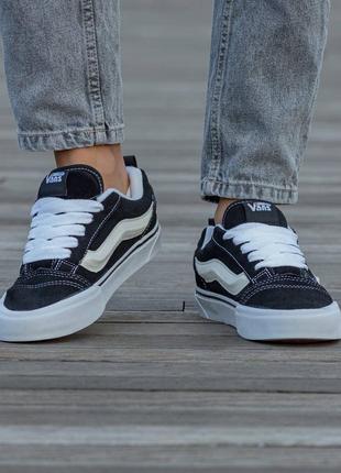 Женские кеды vans knu skool black white platform2 фото