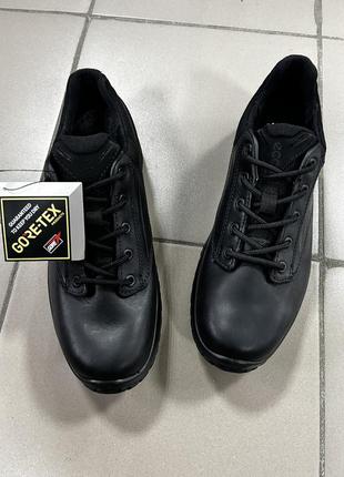 Чоловічі шкіряні кросівки gore-tex ecco