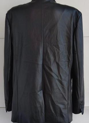 Піджак із екошкіри bershka чорного кольору6 фото