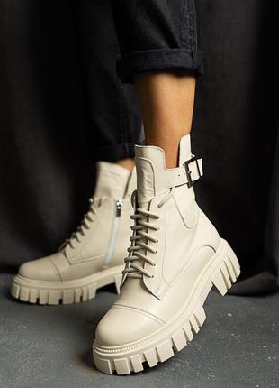 Жіночі черевики шкіряні весна/осінь молочні udg 2202/103 на байку