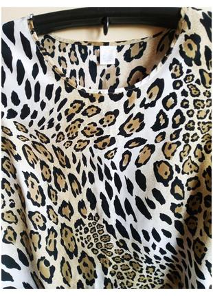 Хорошенькая женская леопардовая майка безрукавка,состав полиэстер, б/у идеального стана3 фото