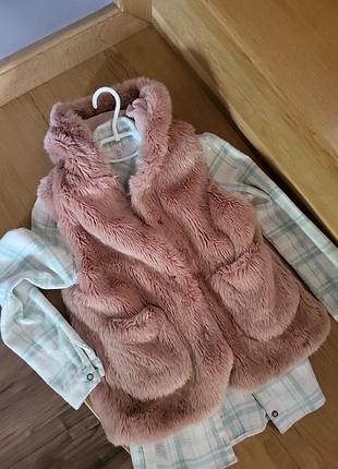Zara жилетка для девочки