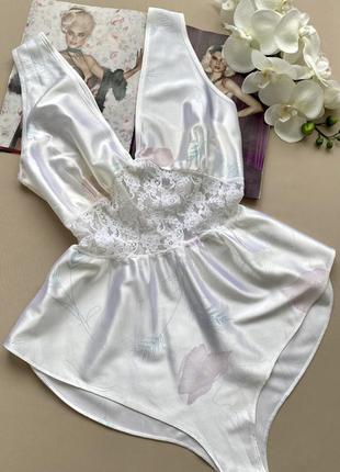 Белое в цветочный принт винтажное боди eurobella c&a2 фото