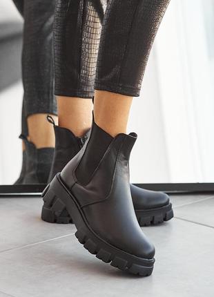 Стильні чорні жіночі зимові черевики челсі на підвищеній підошві шкіряні,натуральна шкіра і вовна2 фото