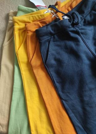 Трикотажные брюки утепленные джоггеры синие бежевые желтые оранжевые 5 лет мальчику 110 рост5 фото