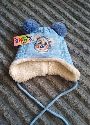 Шапочка на мальчика 3-6 месяцев