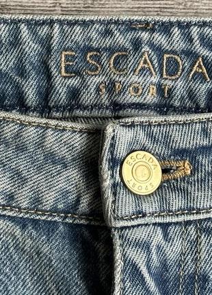 Джинсы escada sport medium wash heart applique mom jeans3 фото