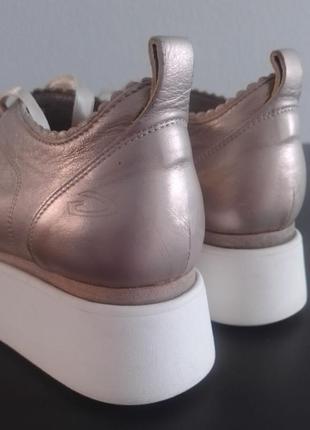 Шкіряні фірмові кросівки guardiani sport,устілка 25,5см.3 фото