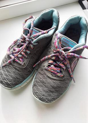 Кроссовки sketchers 2