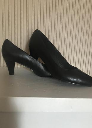 Новые кожаные классические туфли лодочки 5th avenue 41 (27-9)6 фото