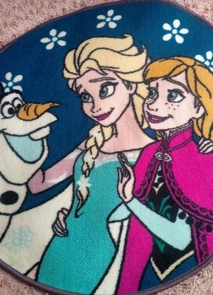 Детский коврик с принцессами