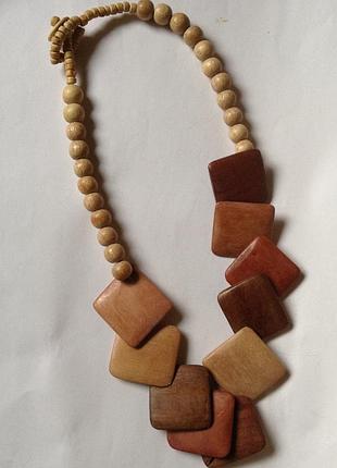Намисто дерев'яні.