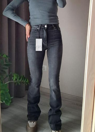 Трендовые джинсы-клёш zara  наличии9 фото