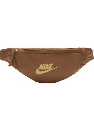 Сумка на пояс nike nk heritage s waistpack коричневая (арт. db0488-270)