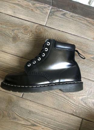 Ботинки кожаные женские dr. martens1 фото