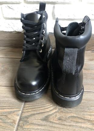 Ботинки кожаные женские dr. martens4 фото