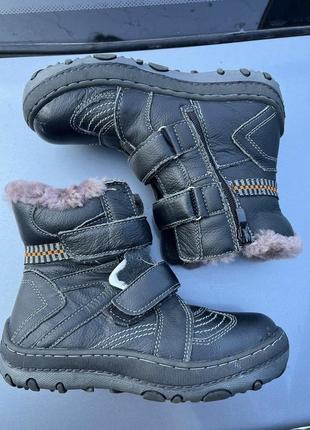 Новые детские зимние ботинки кожаные1 фото