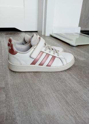 Кросiвки adidas р.321 фото