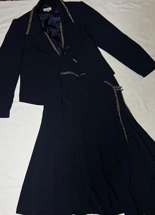 Жіночий класичний костюм  ,  піджак зі спідницею