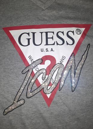 Стильний лонгслів guess