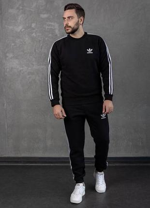 Теплый спортивный костюм в стиле adidas адидас зимний комплект свитшот и штаны с лампасами на флисе