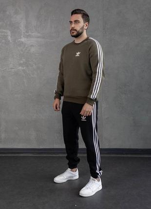 Теплий спортивний костюм  в стилі adidas адідас зимовий комплект світшот і штани з лампасами на флісі