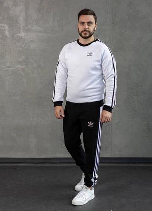 Теплый спортивный костюм в стиле adidas адидас зимний комплект свитшот и штаны с лампасами на флисе